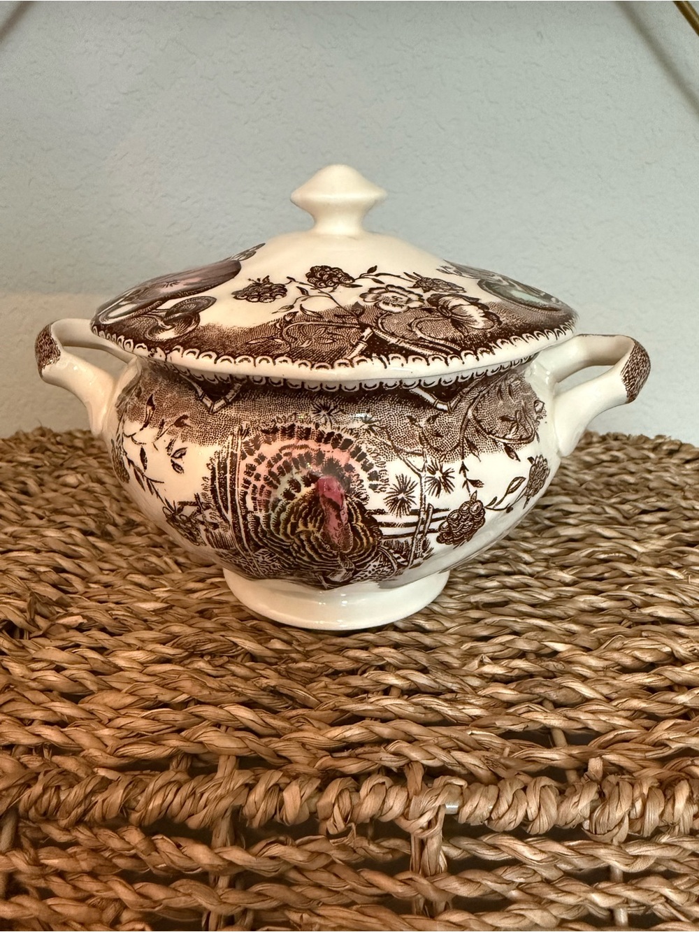 Vintage Johnson Brothers His Majesty Lidded Sugar Bowl Turkey Thanksgiving